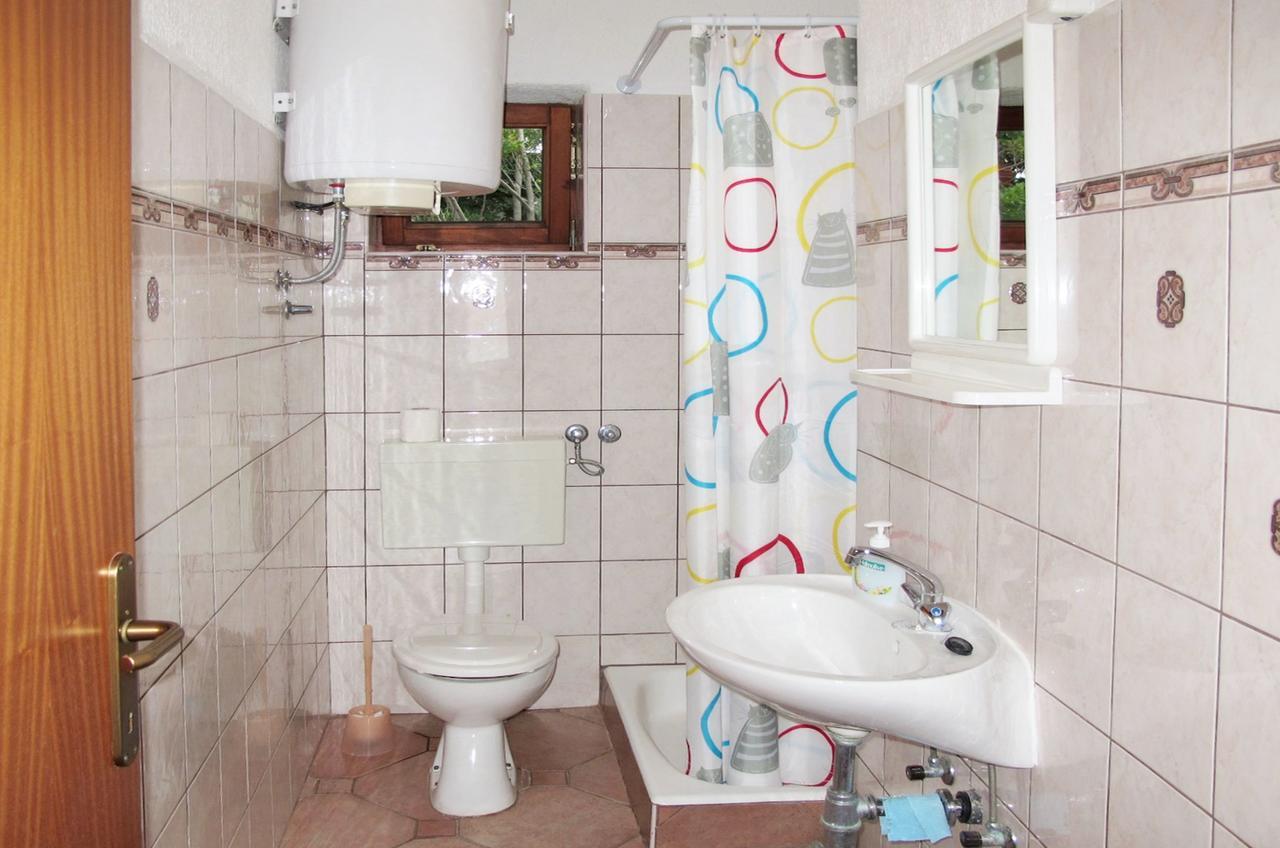Apartments Sanja Sibinj Krmpotski Ngoại thất bức ảnh